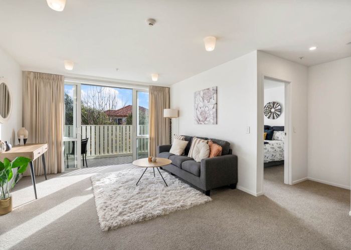  at 104/21 A Swanson Road, Henderson, Waitakere City, Auckland