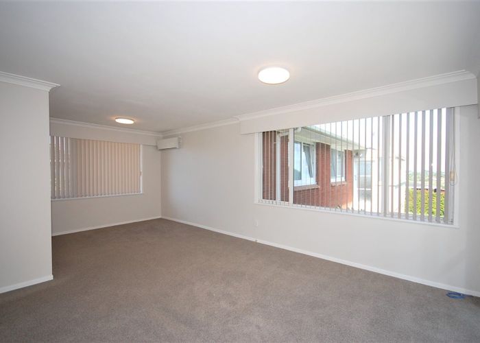  at 1/279 Sunset Rd, Sunnynook, North Shore City, Auckland