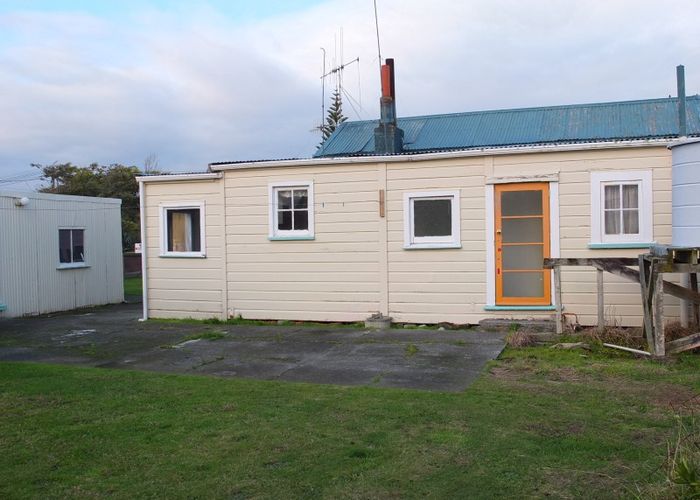Free property data for 14 Hillary Street, Foxton homes.co.nz