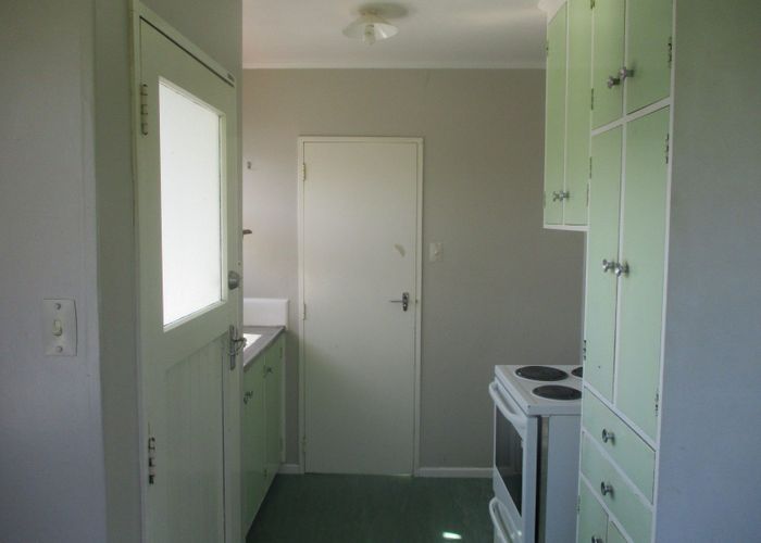  at 2/177 Tremaine Avenue, Westbrook, Palmerston North, Manawatu / Whanganui