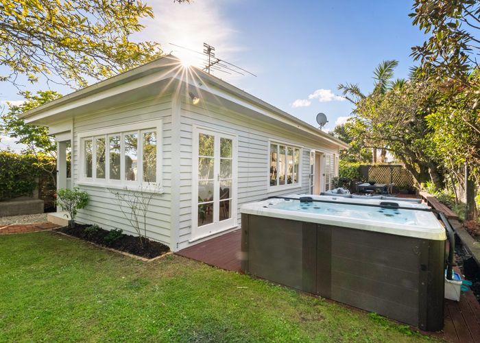  at 1A Richard Street, Westmere, Auckland
