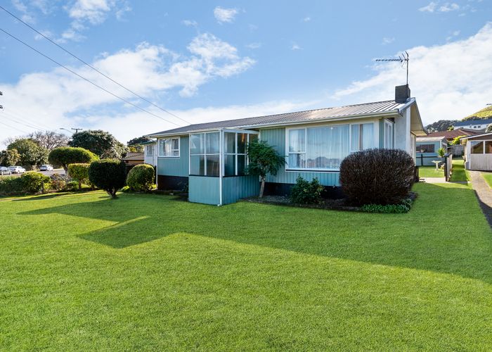  at 109 Wallace Road, Mangere Bridge, Auckland