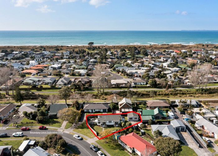 at 13 Kane Road, Papamoa Beach, Papamoa