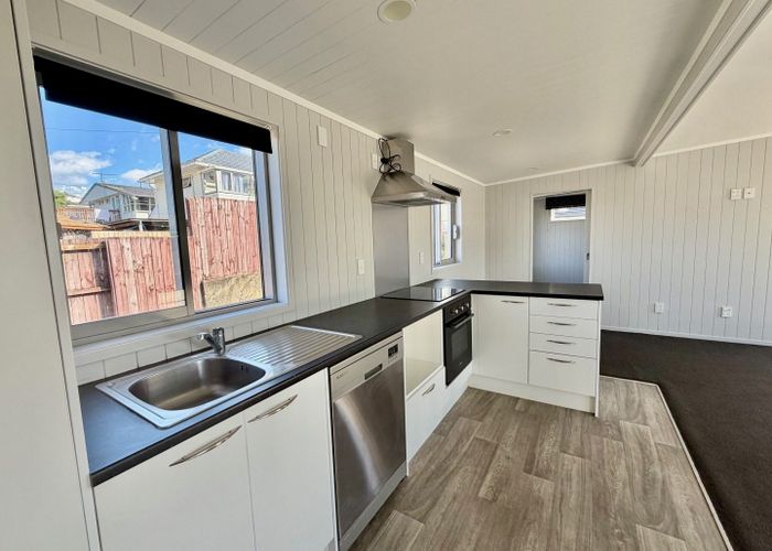  at 8A Lynmore Drive, Hill Park, Manukau City, Auckland