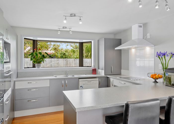  at 106 Prestons Road, Redwood, Christchurch