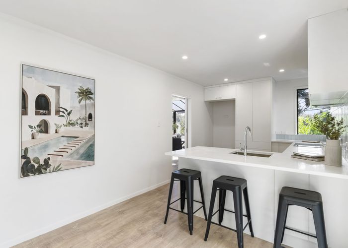  at 20 Houston Place, Bayview, North Shore City, Auckland