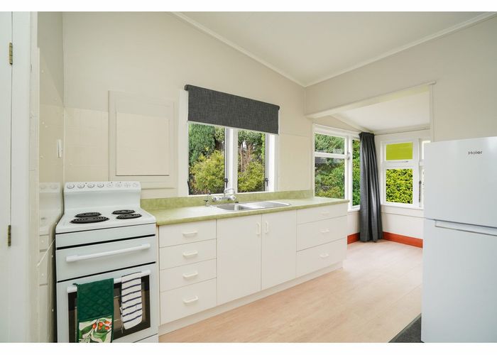  at 16 Tanner Street, Grasmere, Invercargill