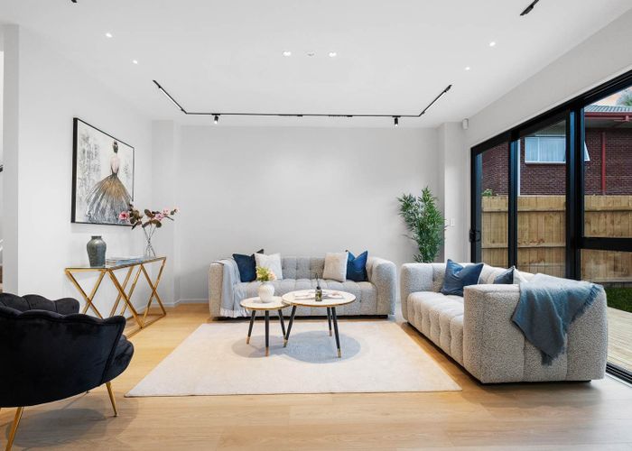  at 4A Fratley Avenue, Farm Cove, Manukau City, Auckland