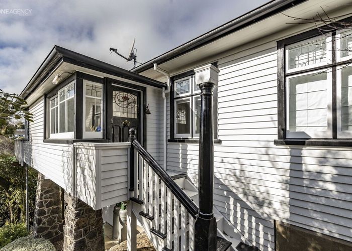  at 14 Valley Road, Cashmere, Christchurch