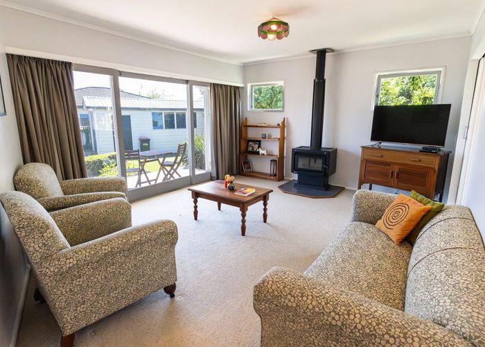  at 2/64 Menin Road, Onekawa, Napier, Hawke's Bay