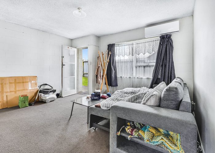  at 81 Lake Road, Frankton, Hamilton
