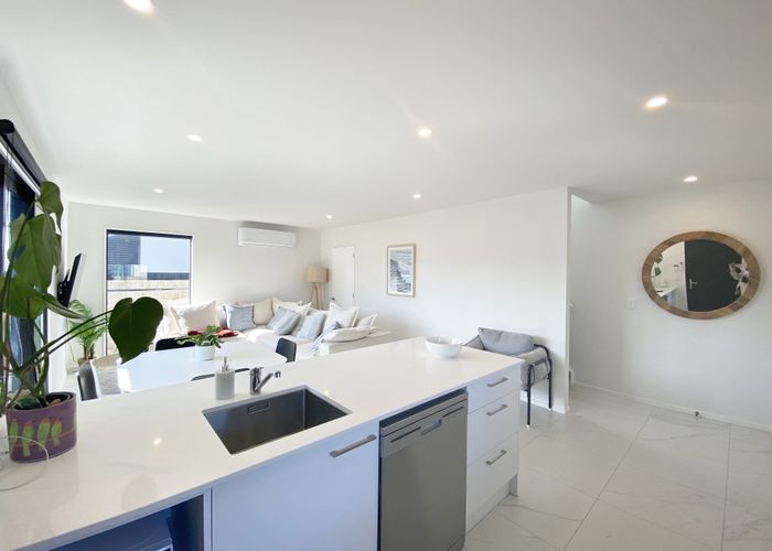  at 1/124 Milton Street, Somerfield, Christchurch