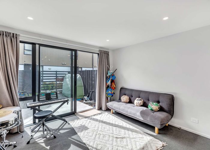  at 2/102 Ruskin Street, Addington, Christchurch City, Canterbury