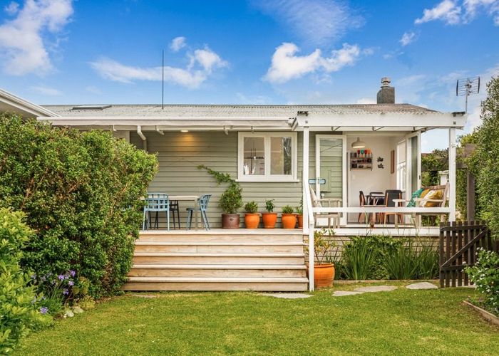  at 55 Graham Avenue, Te Atatu Peninsula, Auckland