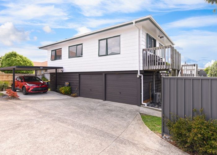  at 2B Porter Avenue, Te Atatu South, Auckland