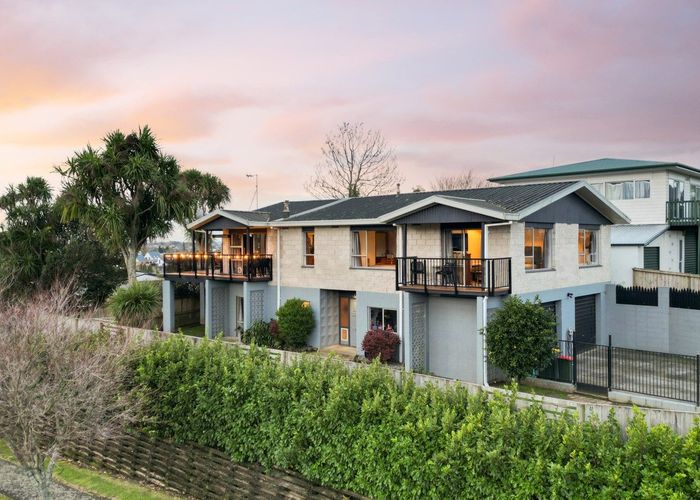 at 6 Glendale Drive, Dinsdale, Hamilton, Waikato
