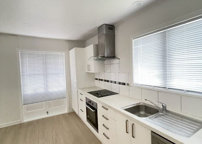  at 33 Puketea street, Blockhouse Bay, Auckland City, Auckland