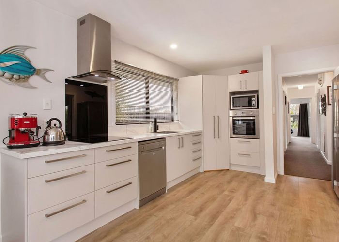  at 88 Avondale Road, Avondale, Christchurch