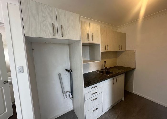  at 16A Mangerton Lane, East Tamaki Heights, Manukau City, Auckland