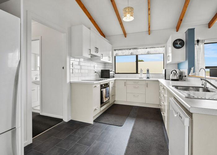  at 107 Centennial Avenue, Thames