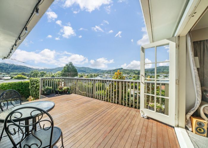  at 121 Wainuiomata Road, Wainuiomata, Lower Hutt, Wellington