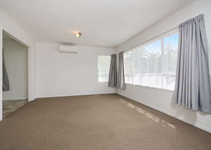  at 5 Celeste Place, Glenfield, North Shore City, Auckland