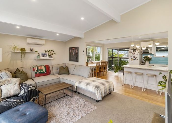  at 39 Sunvue Road, Glen Eden, Waitakere City, Auckland