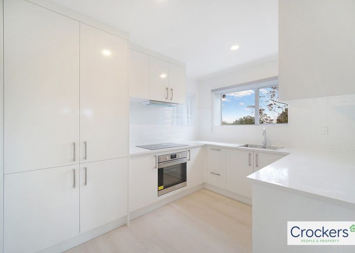  at 2/75 Atkinson Road, Titirangi, Auckland