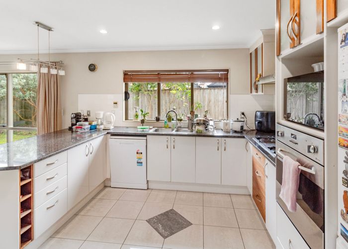  at 13 Strundeen Close, Flat Bush, Manukau City, Auckland