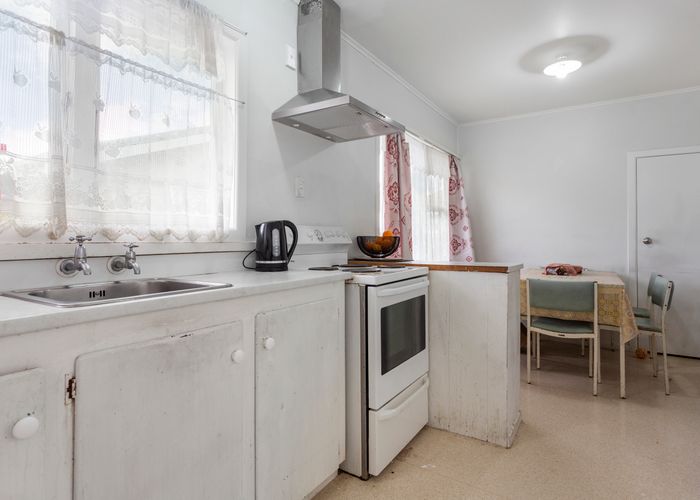  at 61 Tyrone Street, Otara, Auckland