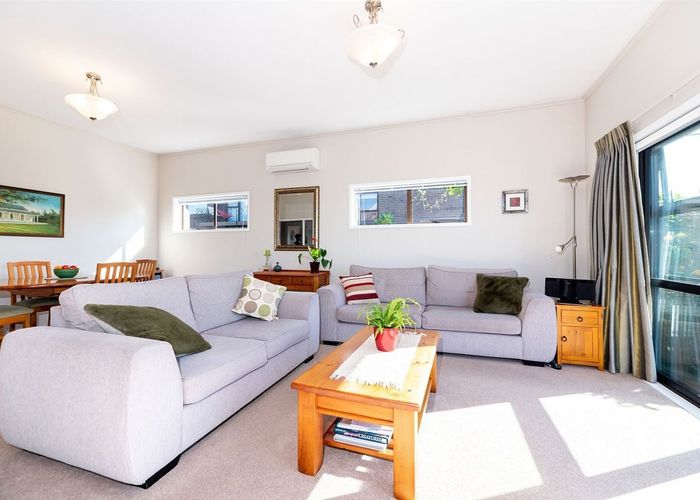  at 1/30 Quebec Road, Milford, North Shore City, Auckland