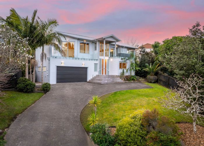  at 27 Lagoon Way, West Harbour, Waitakere City, Auckland