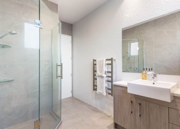  at 20 Windlass Street, Long Bay, Auckland