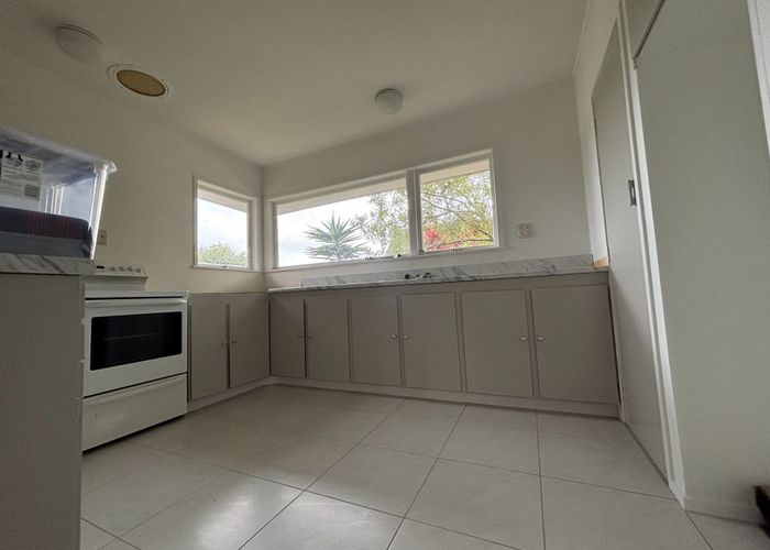  at 12 Alderton Pl, Opaheke, Papakura, Auckland