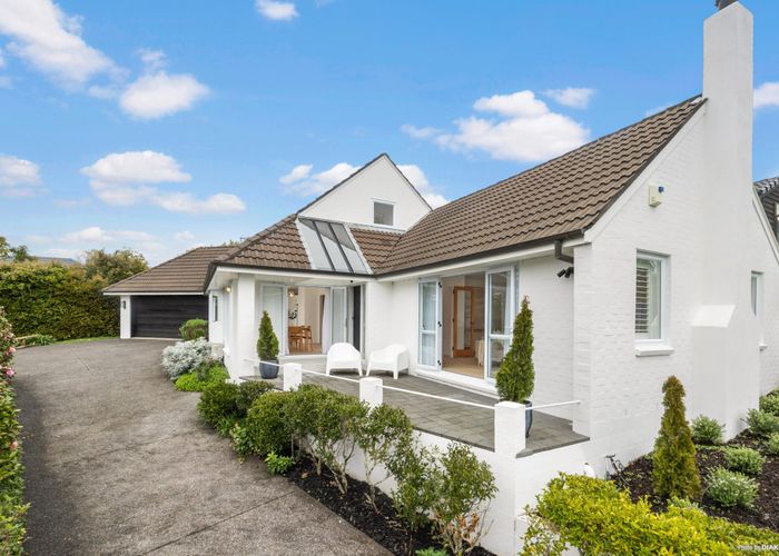  at 13 Glen Oaks, St Heliers, Auckland