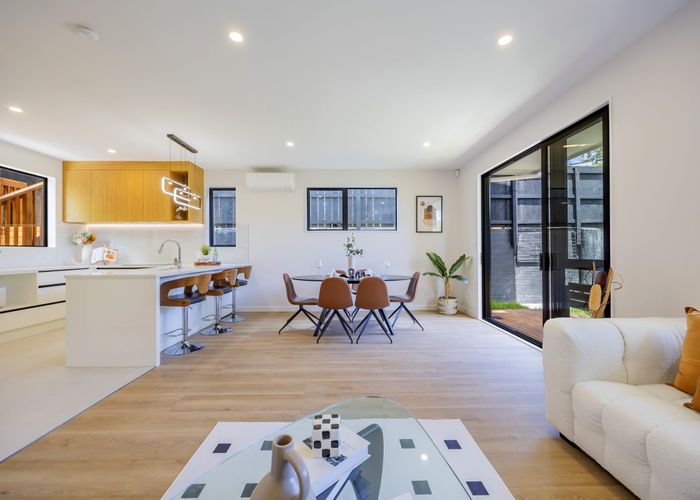  at 10 Alexander Avenue, Torbay, North Shore City, Auckland