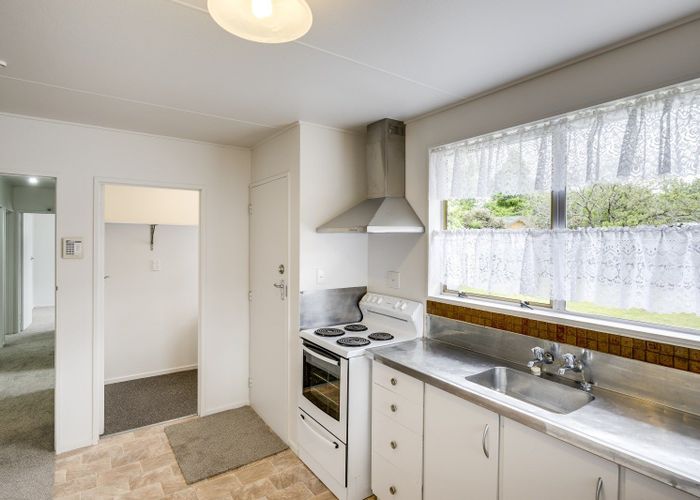  at 414 Portsmouth Road, Flaxmere, Hastings