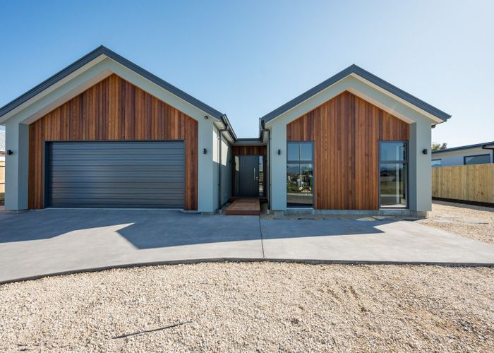  at 27 Wakanini Place, Mapua