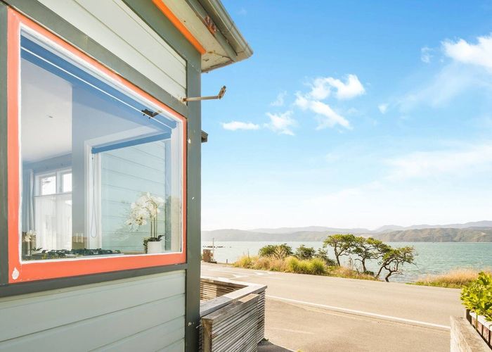  at 301 Karaka Bay Road, Karaka Bays, Wellington, Wellington