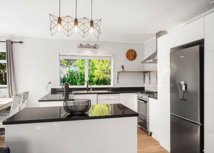 at 1/14 Delshaw Avenue, Stanmore Bay, Whangaparāoa