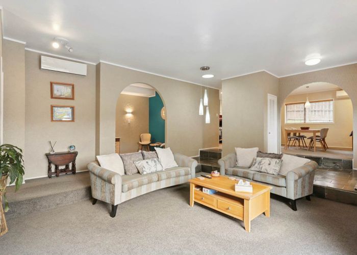  at 9 Tanoa Place, Glendene, Waitakere City, Auckland