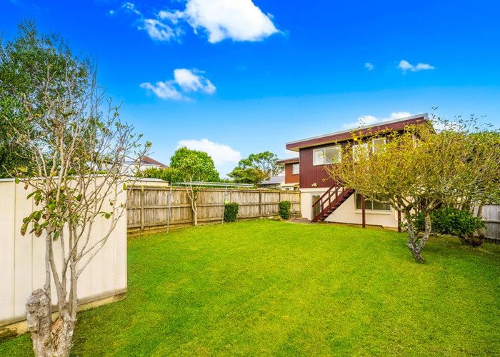  at 2/98 Halsey Drive, Lynfield, Auckland City, Auckland