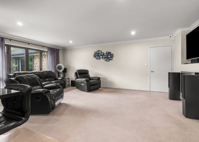  at 33 Heathfield Avenue, Huntington, Hamilton, Waikato