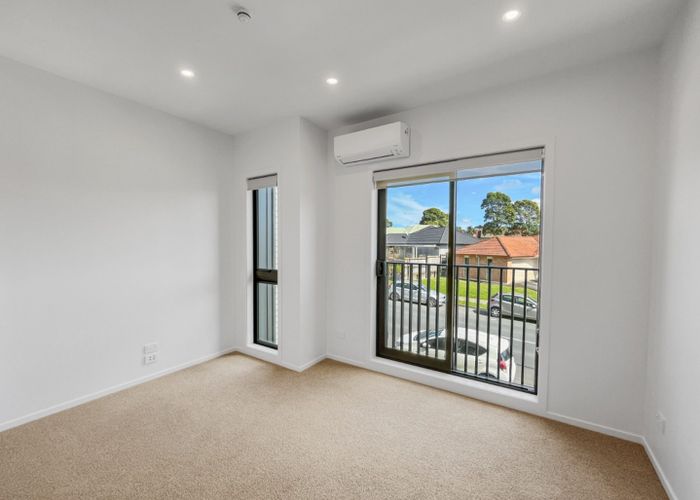  at 3/28 Westgate Drive, Westgate, Waitakere City, Auckland