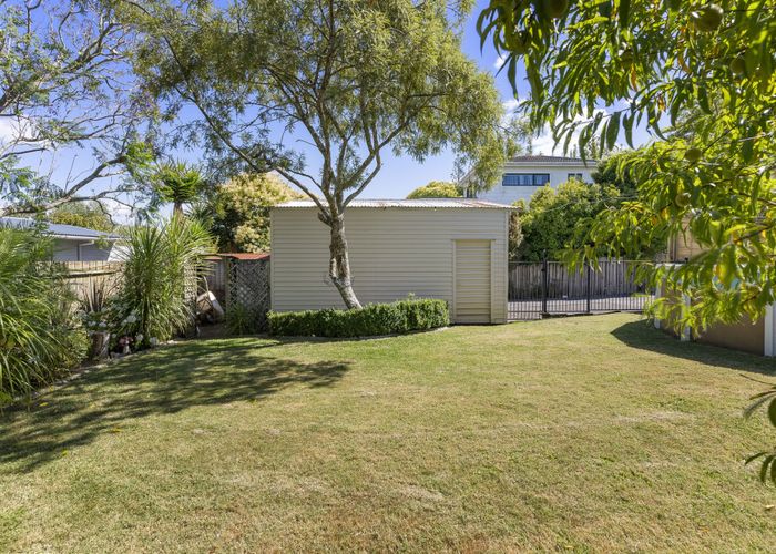  at 57 Hellyers Street, Birkdale, Auckland