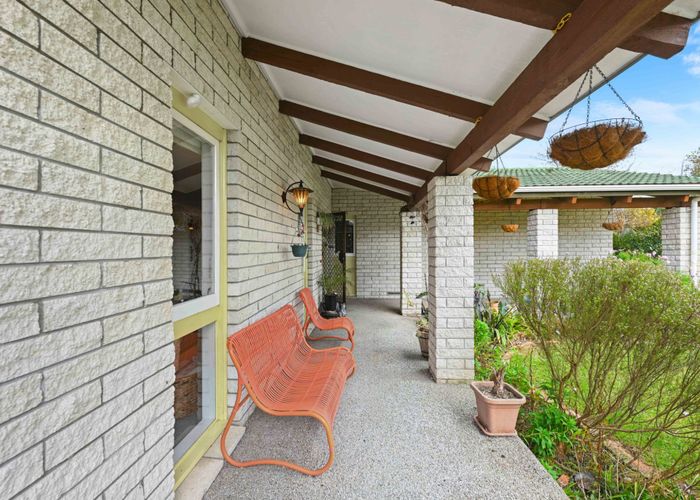  at 56 Glen Lynne Avenue, Queenwood, Hamilton