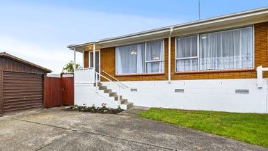  at 2/39 Blacklock Avenue, Henderson, Auckland