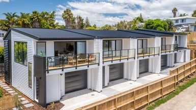  at 52B Lauderdale Road, Birkdale, Auckland