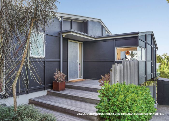  at 104 Panorama Road, Clifton, Christchurch