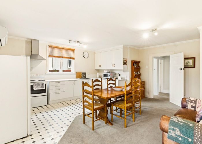  at 21 Trafalgar Street, Saint Clair, Dunedin, Otago